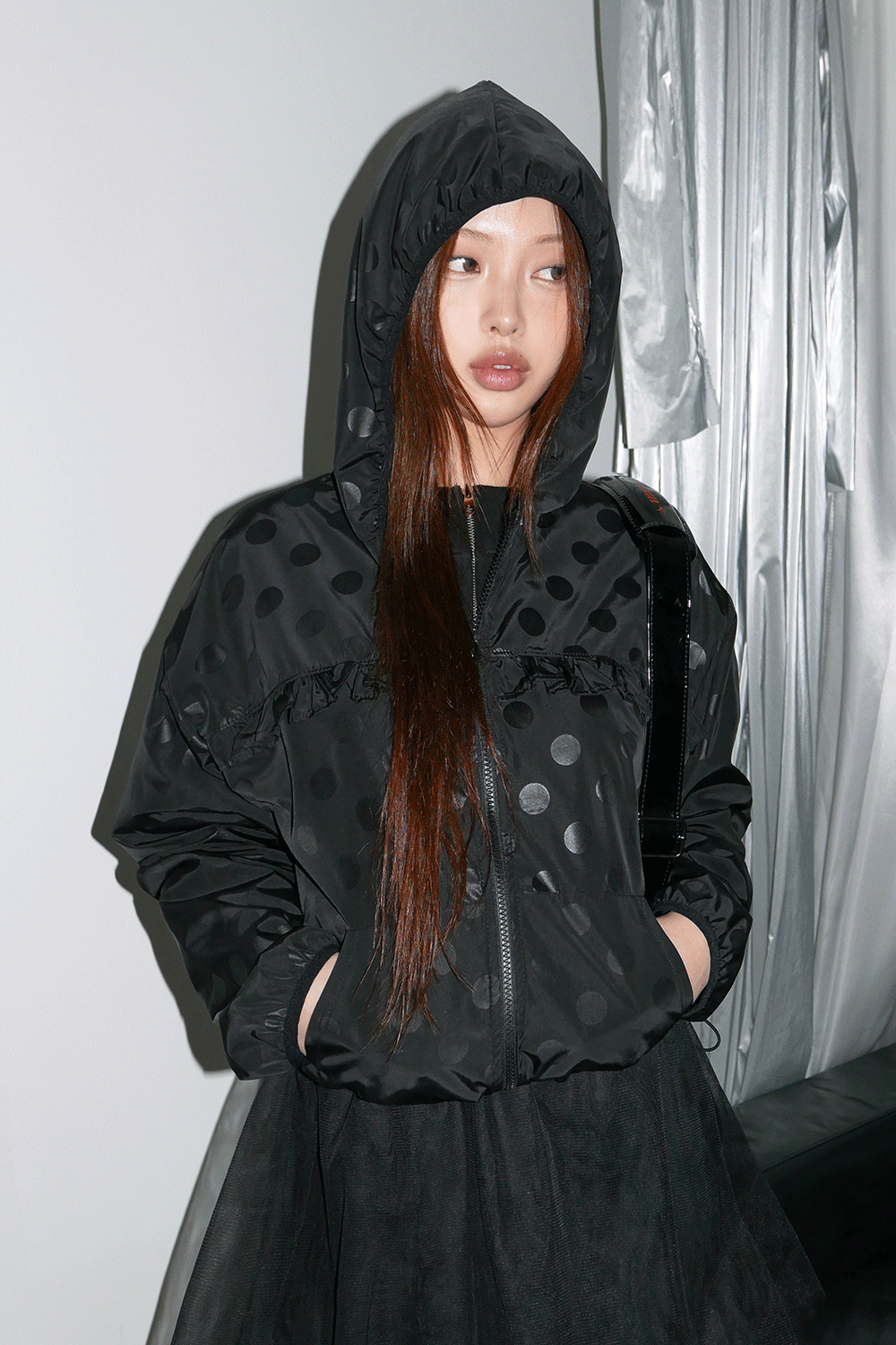 위위미유 FRILL DOT WINDBREAKER / 프릴 도트 윈드브레이커