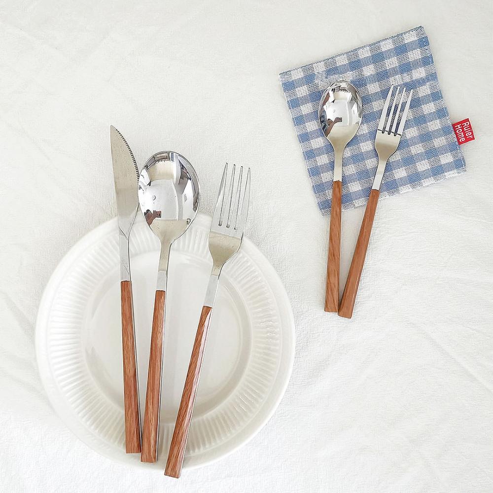 [모모피너츠] 오브제 브라운 우드 수저세트 커트러리세트 샐러드 디저트 스푼 포크 Cutlery Set