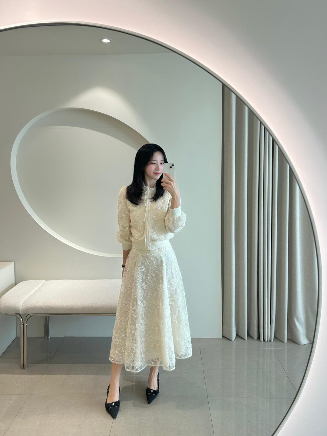 지고트(OUTLET) 플라워 자수 플레어 스커트 (CREAM) (JS3B0SK413) | 바바더