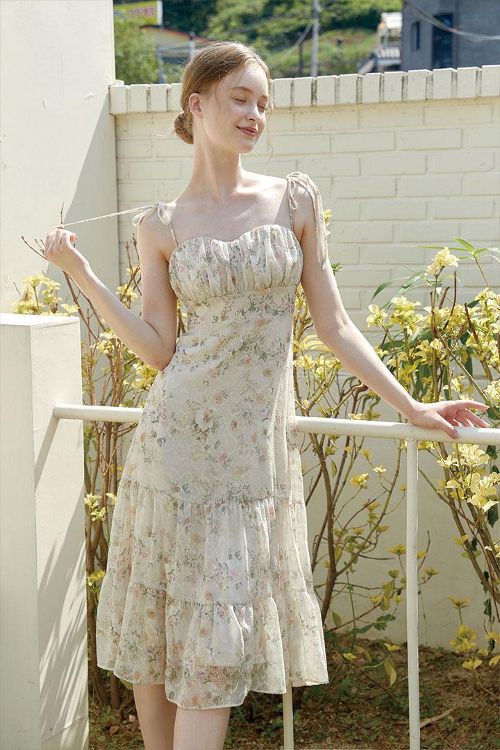 Daphne flower dress Ivory