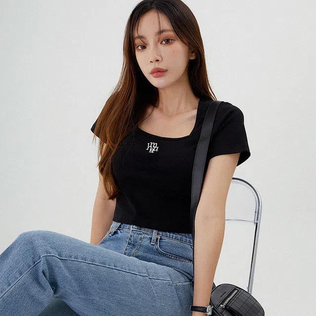 [1+1할인] 스퀘어 넥 크롭 반팔 티셔츠: 3color