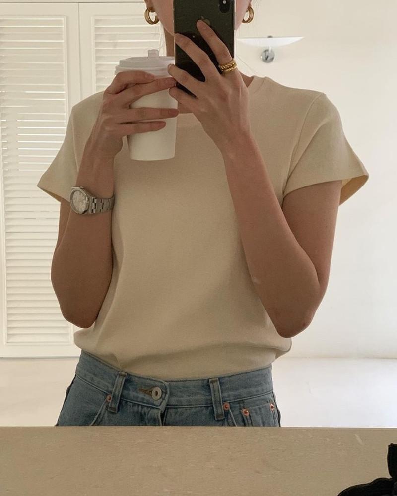 [단독진행 전컬러 당일배송] BR 브런치 바비 티셔츠 사계절 가을 이너 라운드 여리여리한핏 데일리 레이어드 반팔 티셔츠 캡소매 탄탄한소재 부드러운 편한티셔츠 이너프