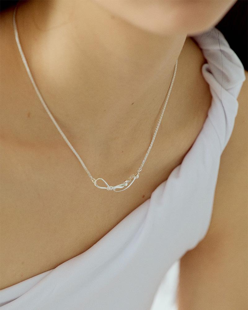 Entwine necklace
