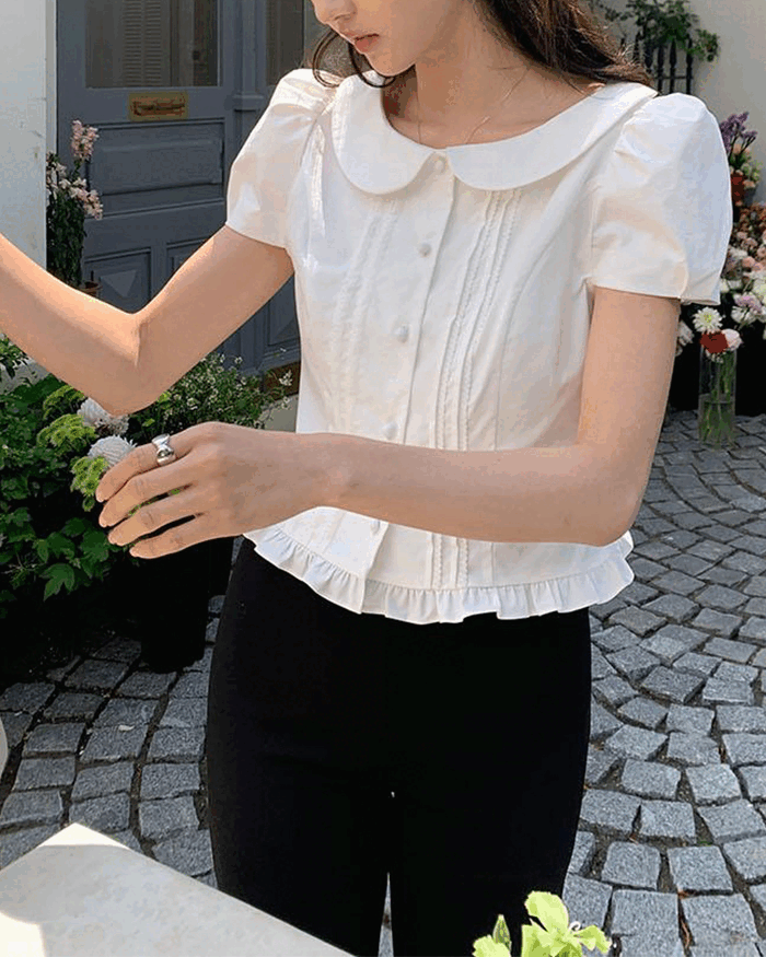 [💗러블리💗] 퍼프 소매 크롭 카라 블라우스