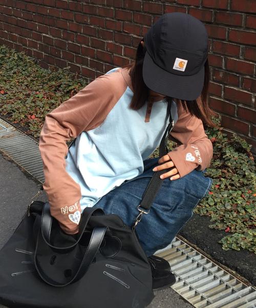 (우먼) 레글런 헨리넥 롱슬리브_스카이블루