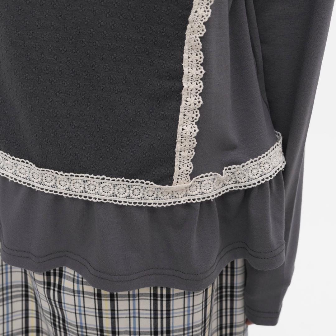 틸데서울 *추천* 이스트 프릴 배색 티셔츠 2color