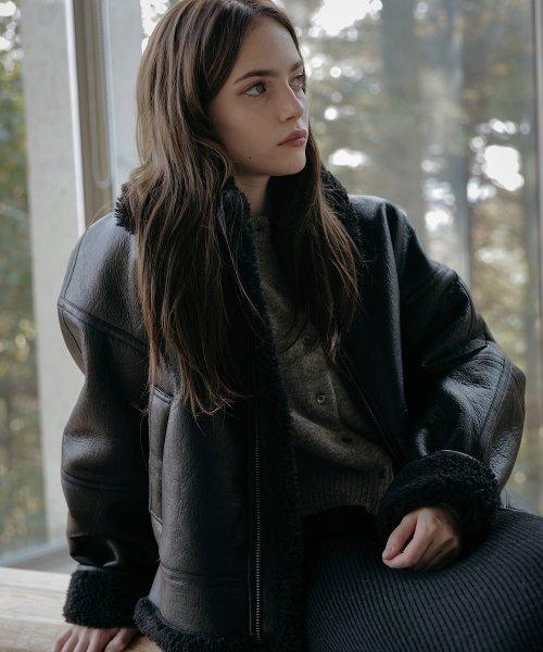 SIOT4056 페이크 레더 무스탕_Black