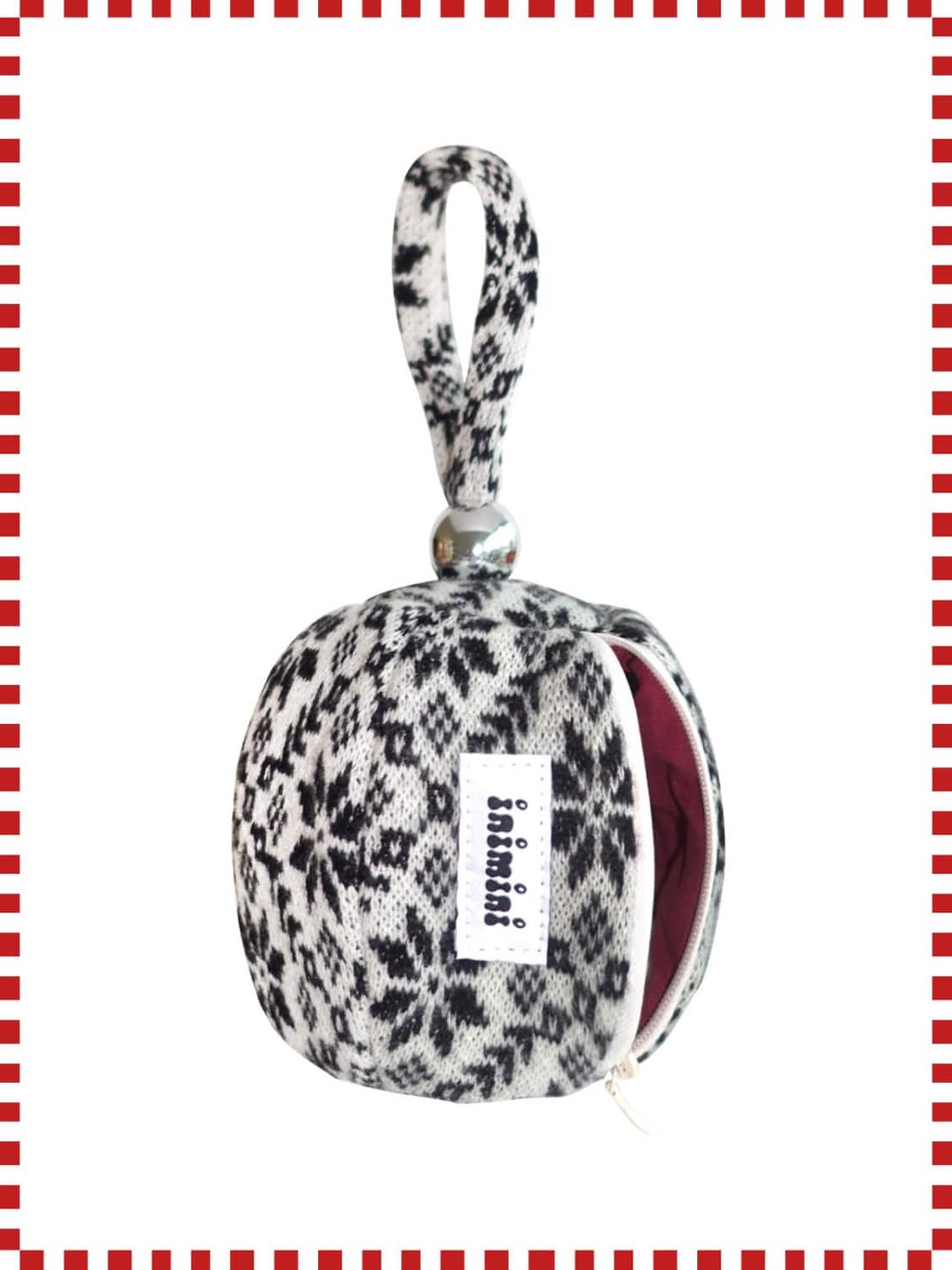 inimini ‘O’rnament pouch_black snowflake