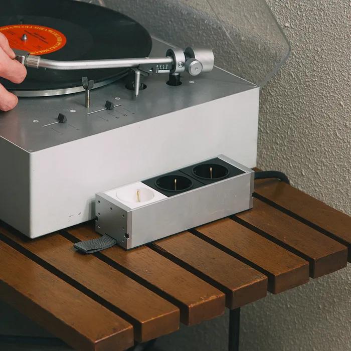 EXTENSION 3-SOCKET / YIN-YANG BLACK 1.5m