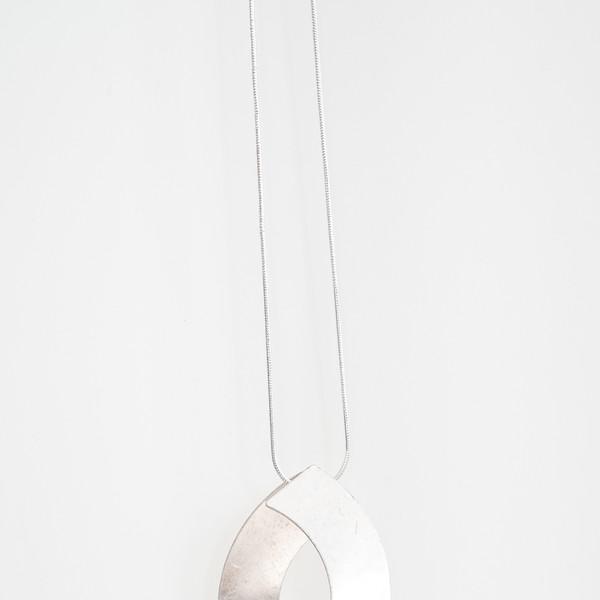 Flat Water Drop Necklace