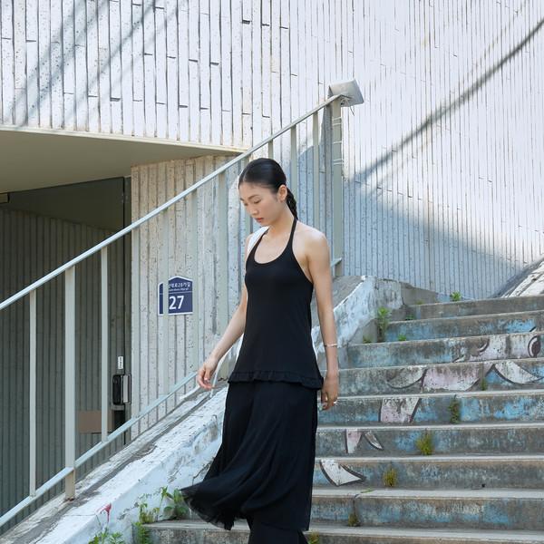 flared panel skirt (black)