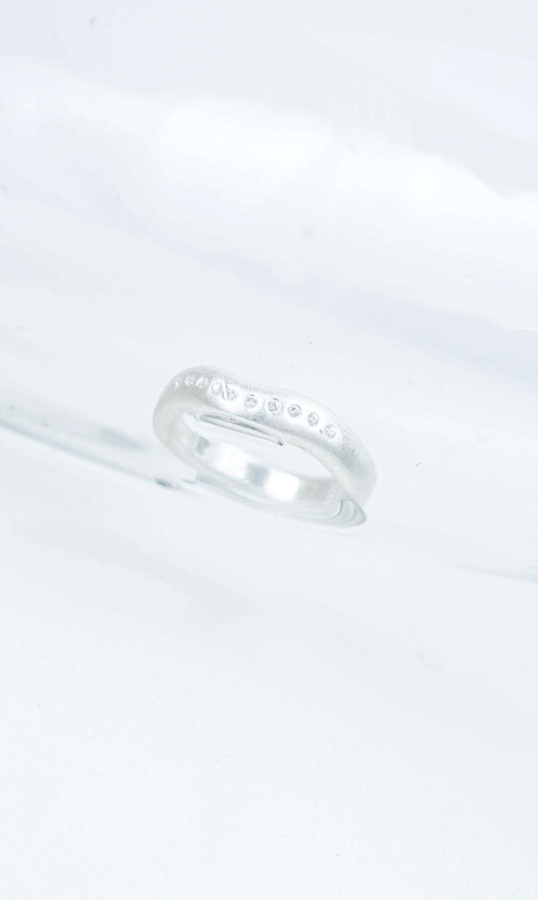 cubic charm wave ring