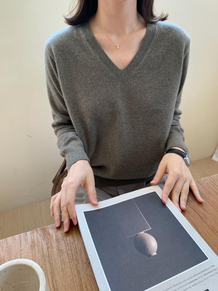 [일부당일] 라운지 캐시미어 브이넥 니트