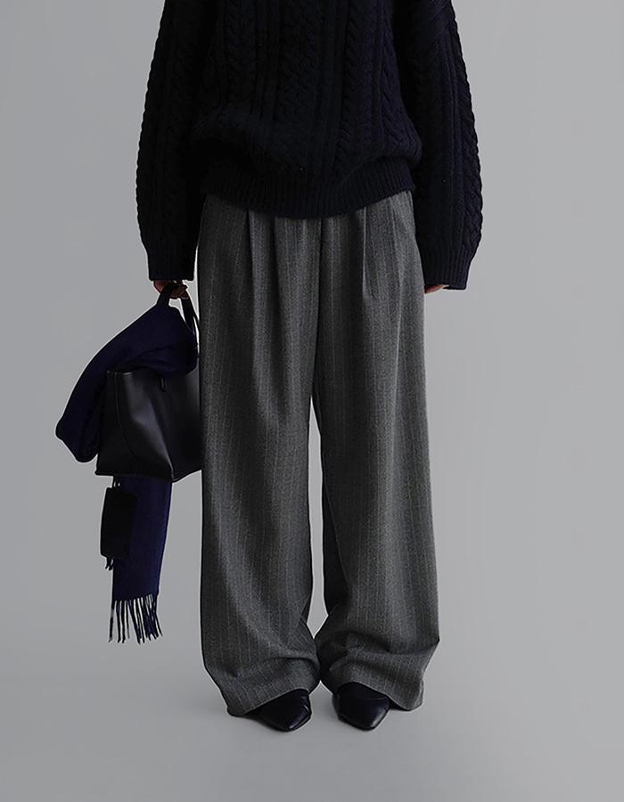 [by LAROOM] 울스트라이프슬랙스