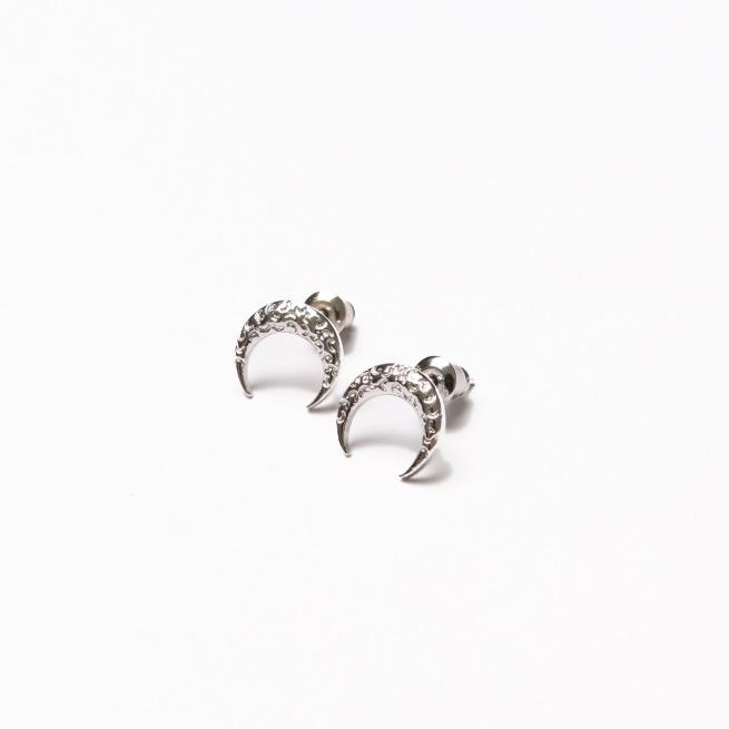 CRESCENT TATTOO EARRING (SV)