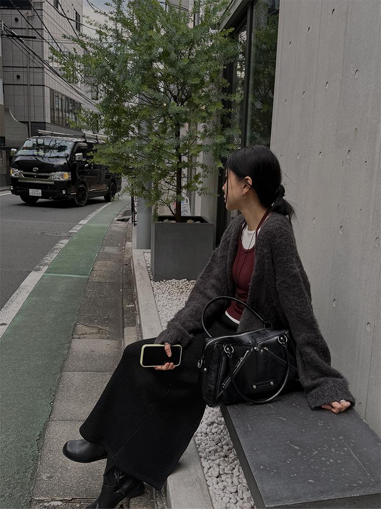 크렘므 [CRÈME ARCHIVE] 이즐리 브러쉬 울 가디건