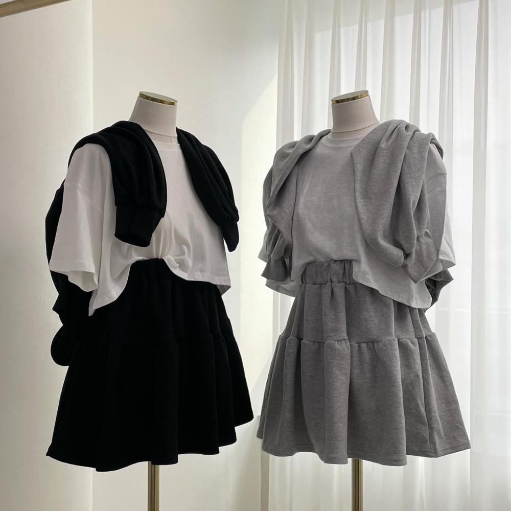 사이즈가 여유있고 신축성이 좋은 루즈핏 박스핏 후드 스커트 셋업(3color)