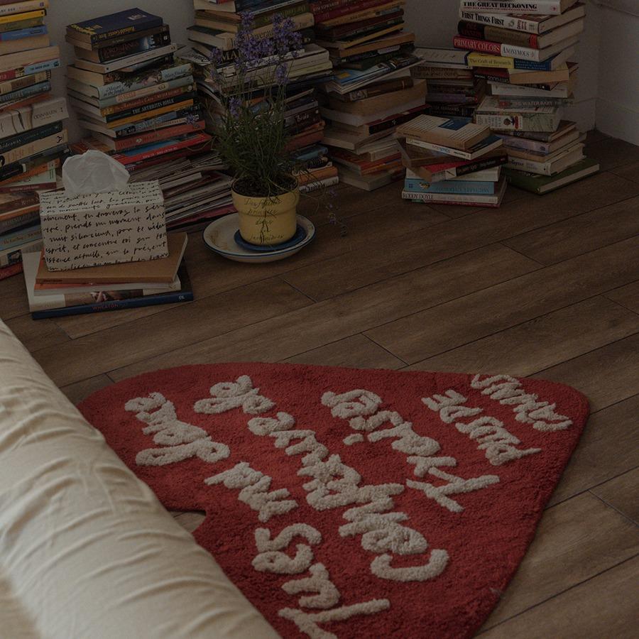 호텔파리칠 하트 쉐입 러그 Heart Shaped Rug Chilli