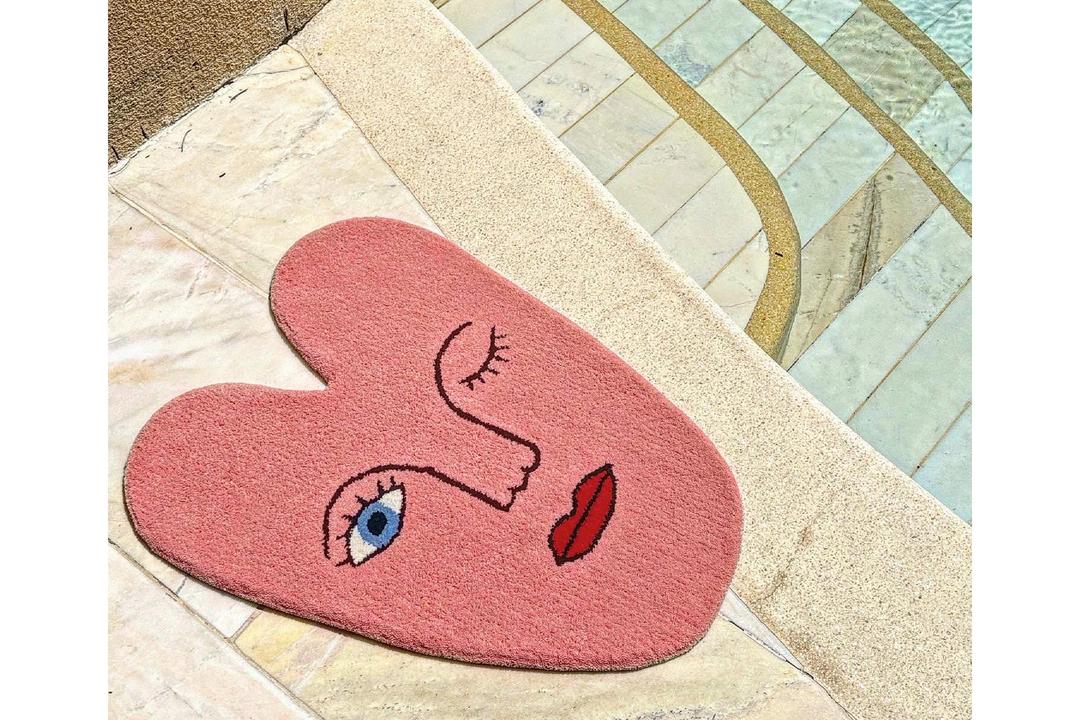 무표정한윙크씨(발매트/러그)