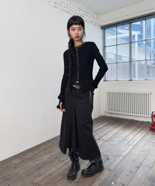 RIBBED BUTTON CARDIGAN-BLACK