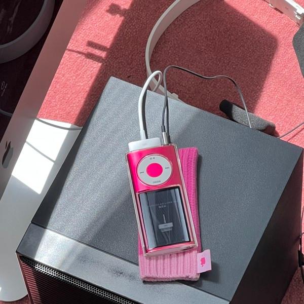 IPOD NANO 5TH (PINK)