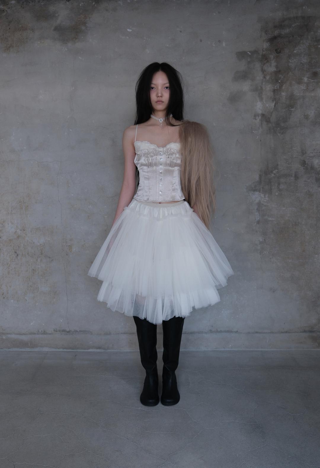 Double-shell Sleeveless Top