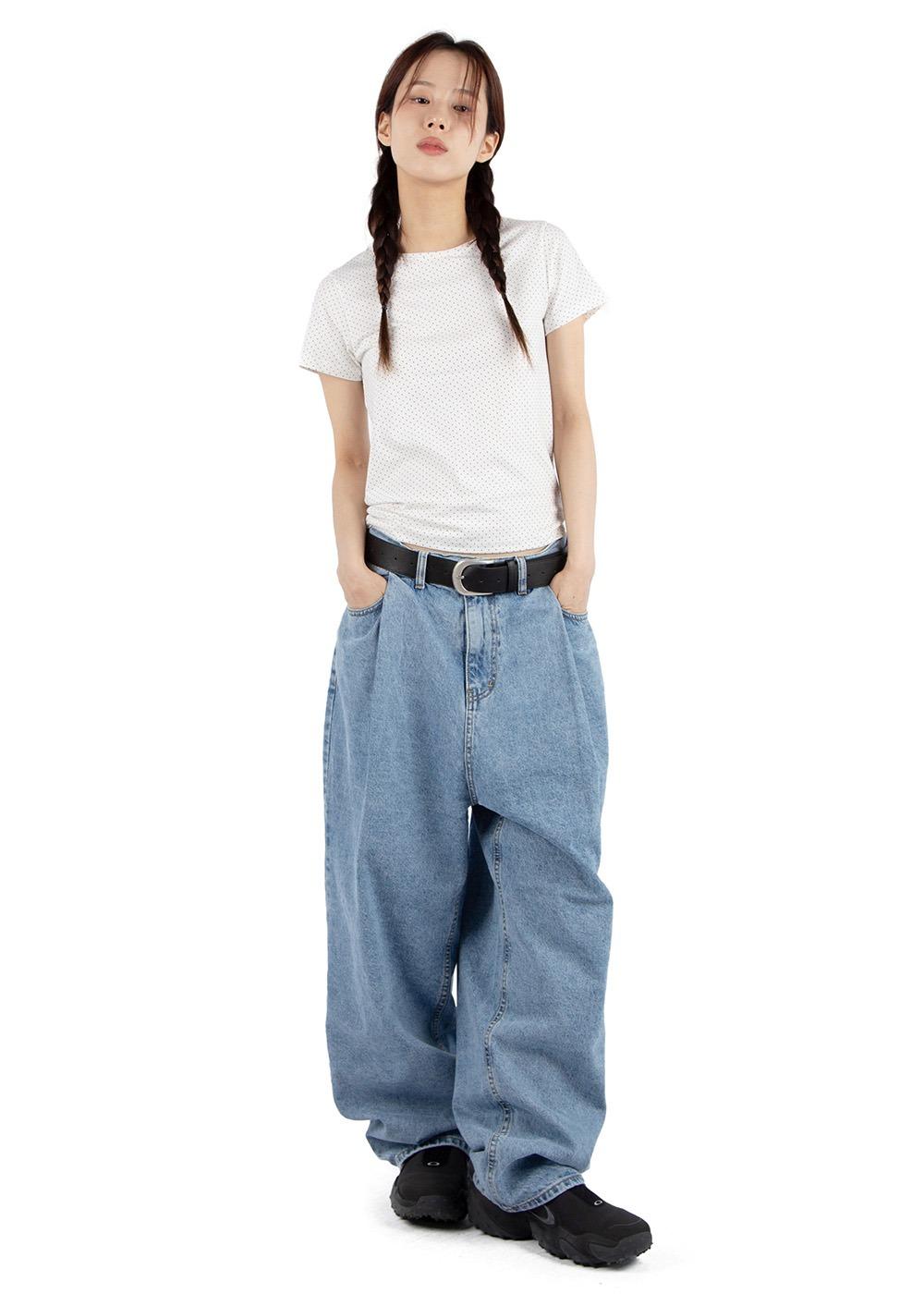 SOLID PINTUCK JEANS