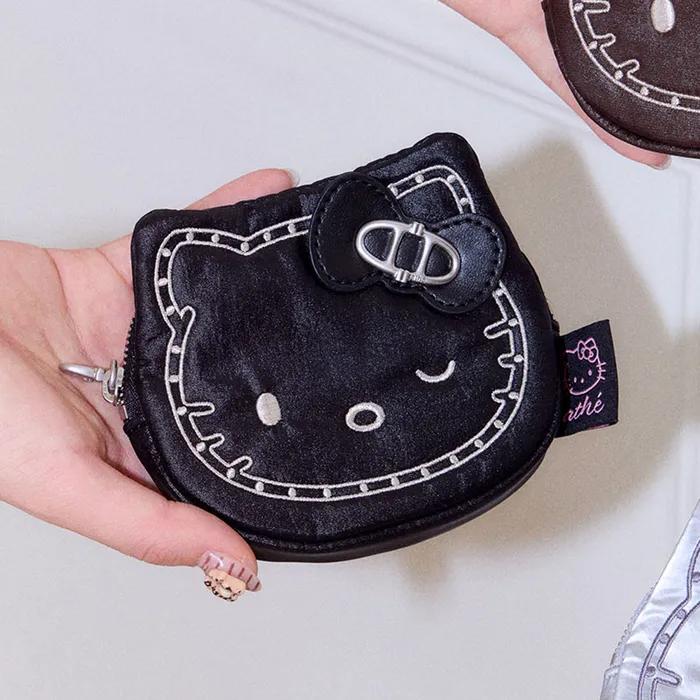 [Hello Kitty x athe] 스터드 블랙 스트랩 미니파우치 AAWA6E005BK