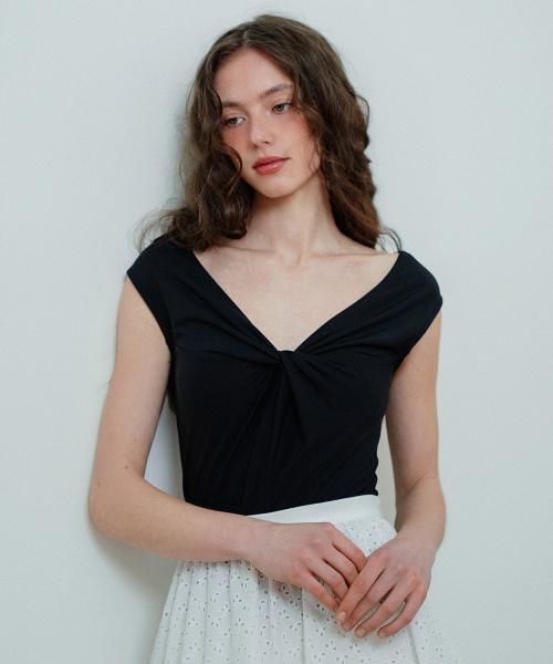 트위스트 프런트 슬리브리스 탑 (블랙)