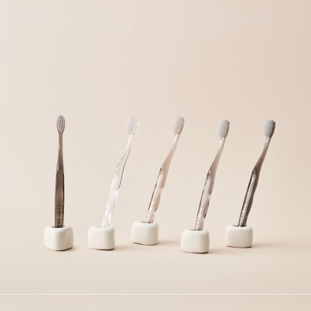 [단골공장] (엠아이비) 국내 제조 칫솔 4개입 개운한 중간헤드 이중모