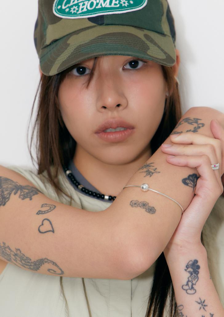 star carved ball bangle