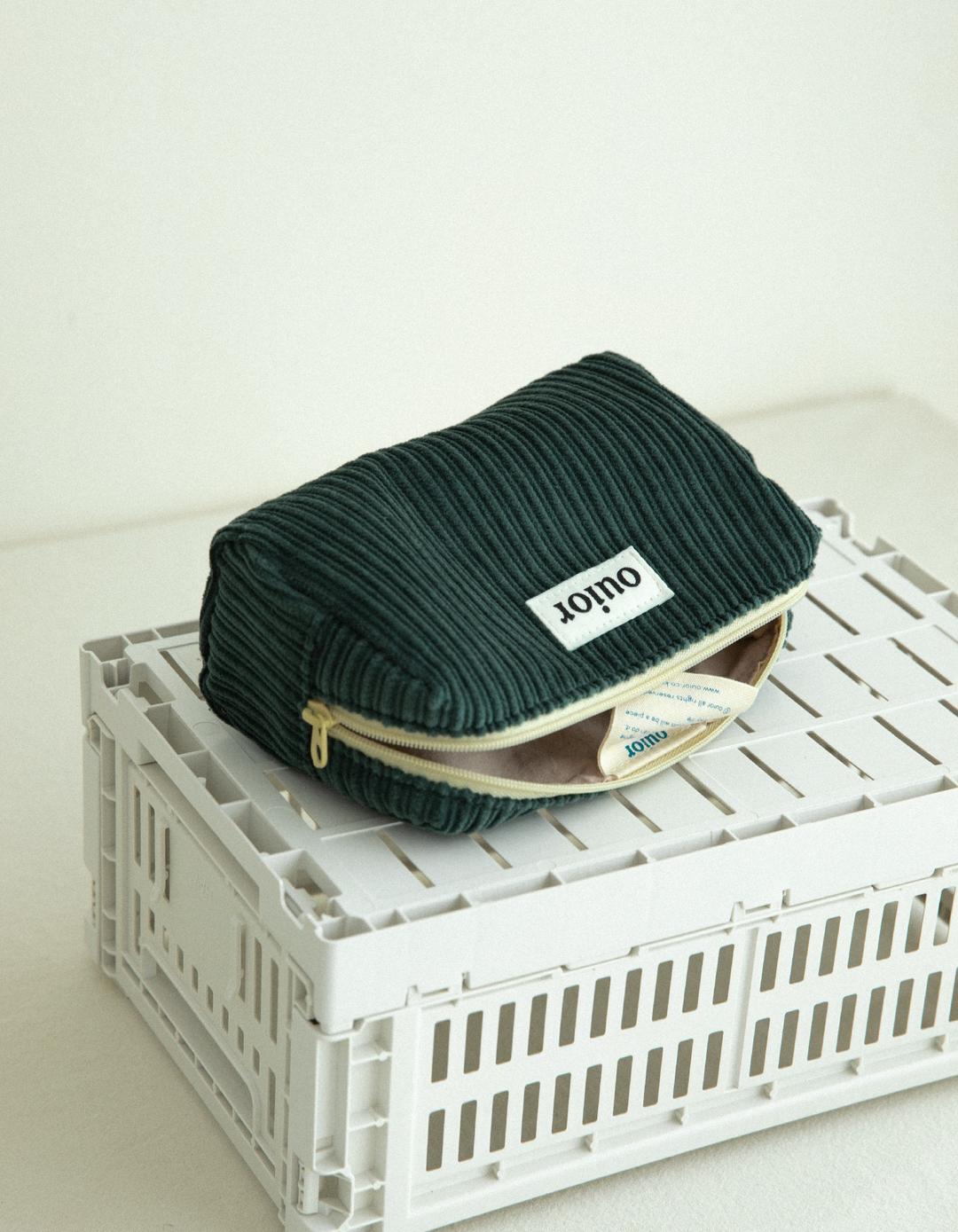 ouior everyday pouch - corduroy midnight green