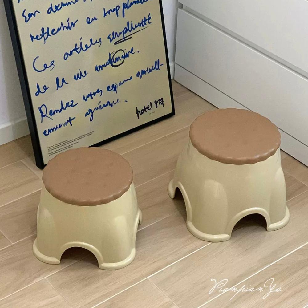 쿠키 비스켓 스툴 의자 보조 받침 어린이 새달바스켓