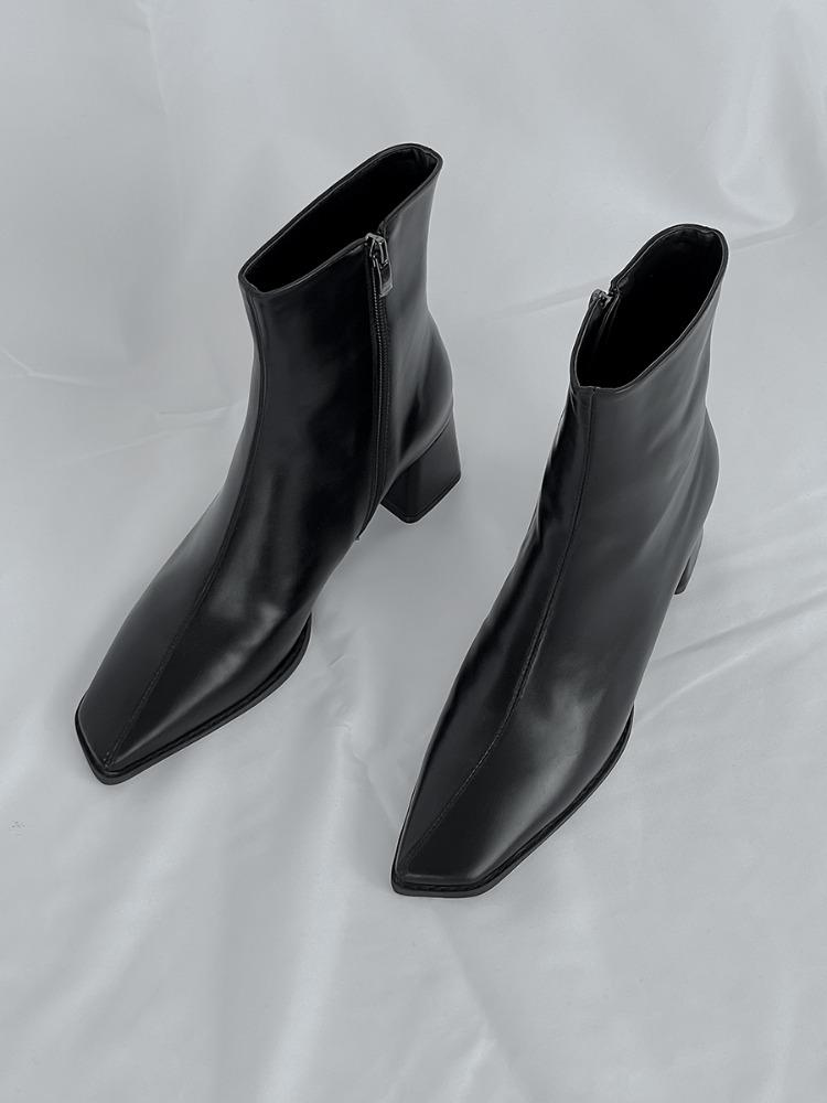 므넴 사선 앵클부츠 (5.5cm)