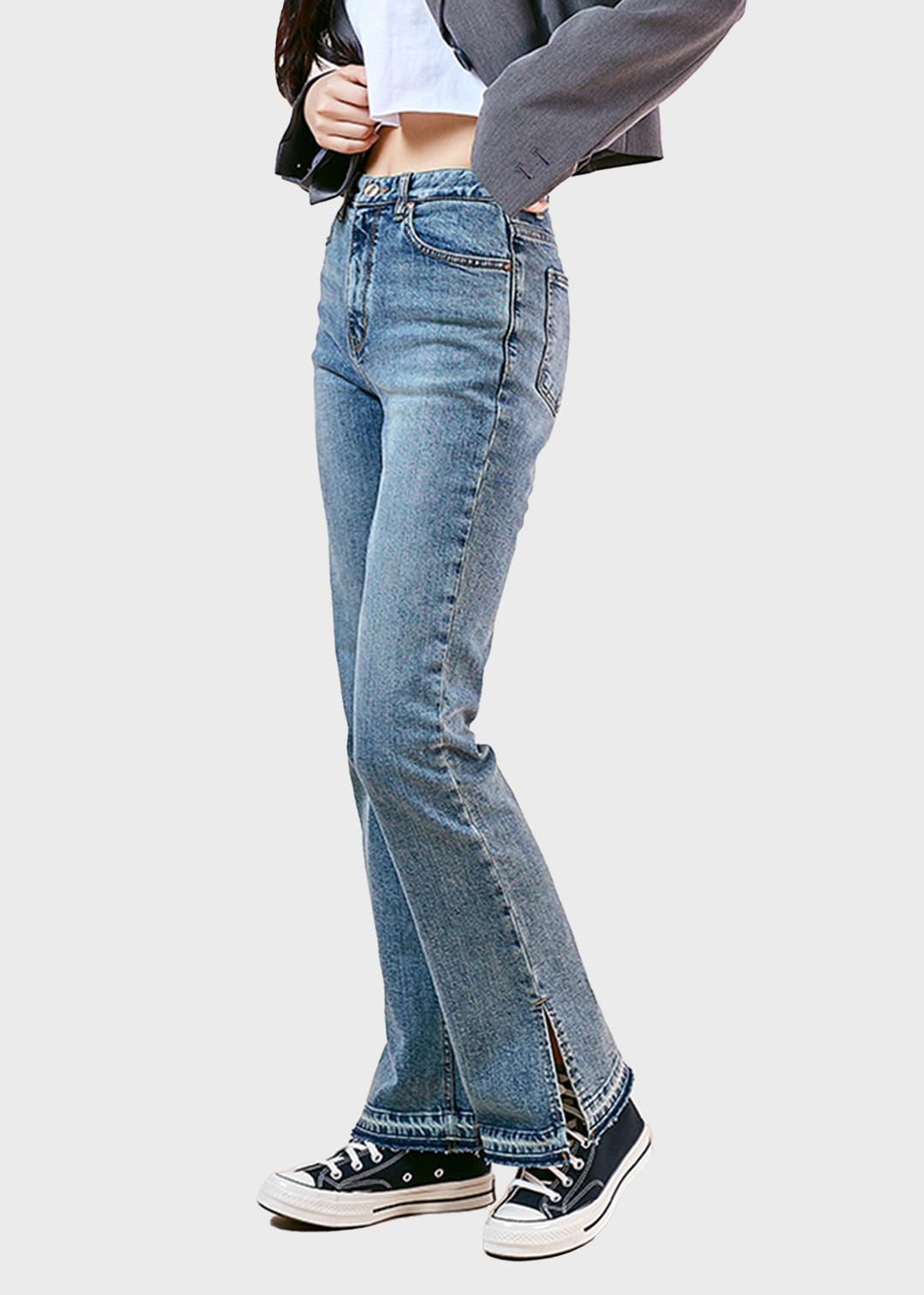 워시드 블루 데님 부츠컷