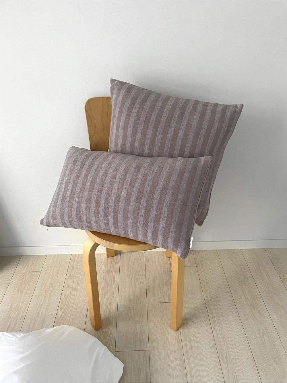 Stripe Knit Cushion / Violet