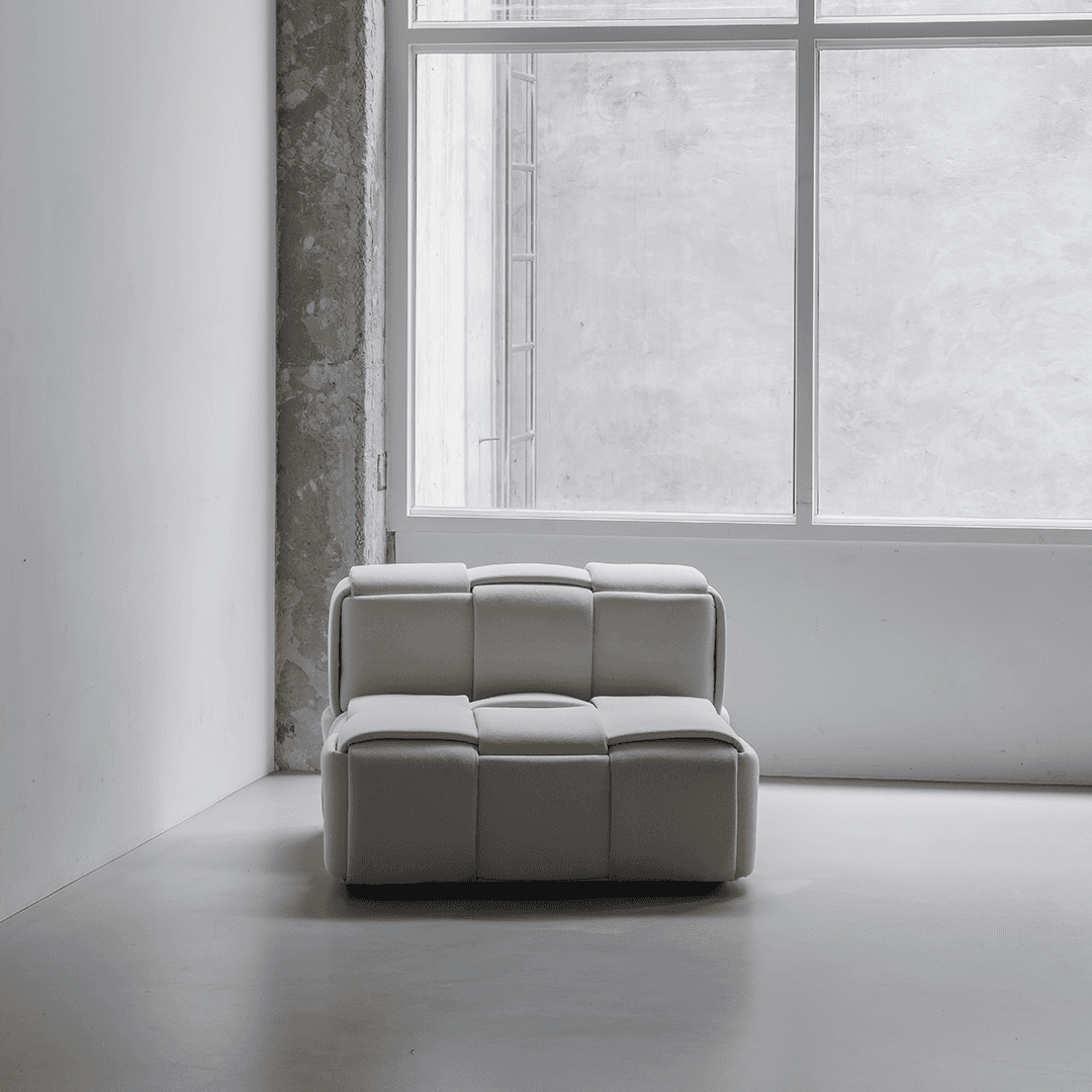 CUSHY SOFA