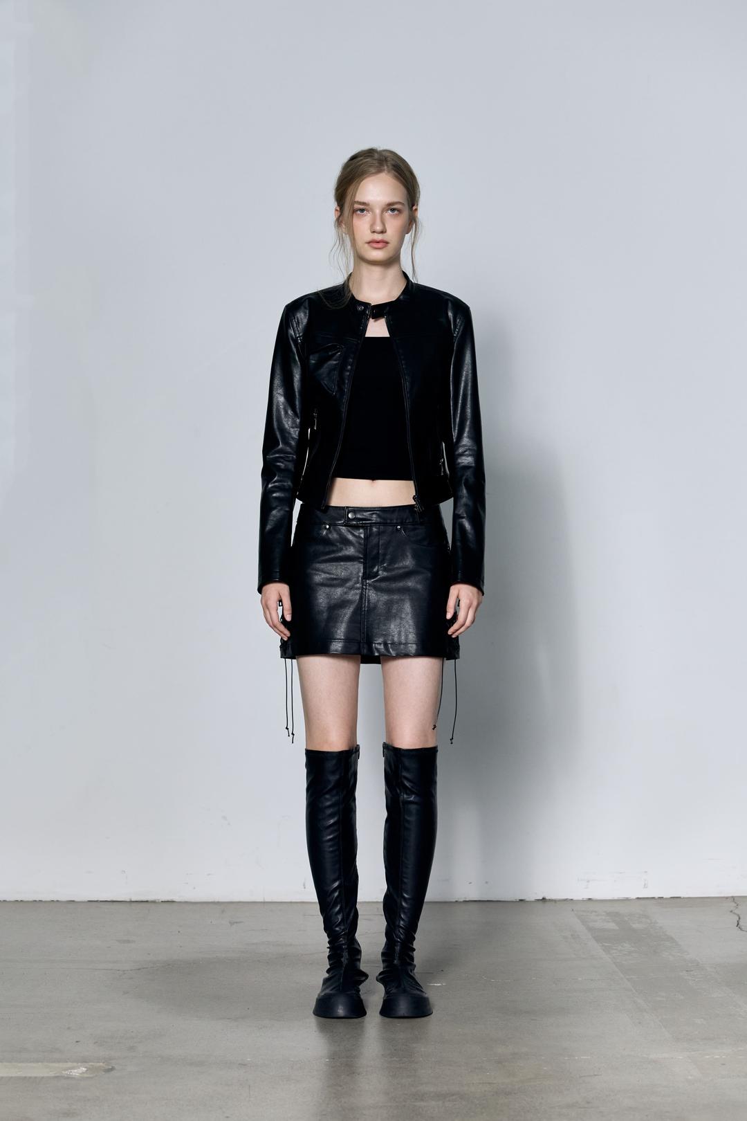 CROPPED LEATHER JACKET