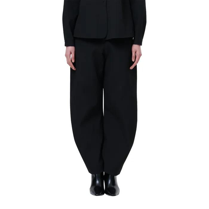 HIGH RISE CURVED PANTS (BLACK)