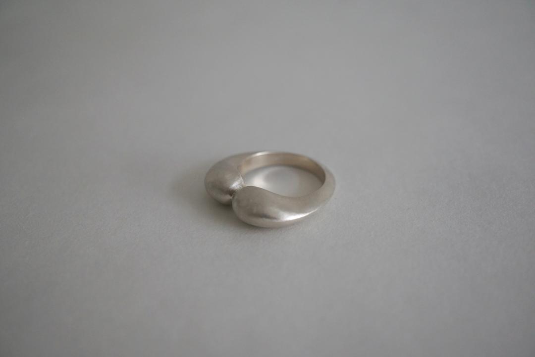 ground heart ring