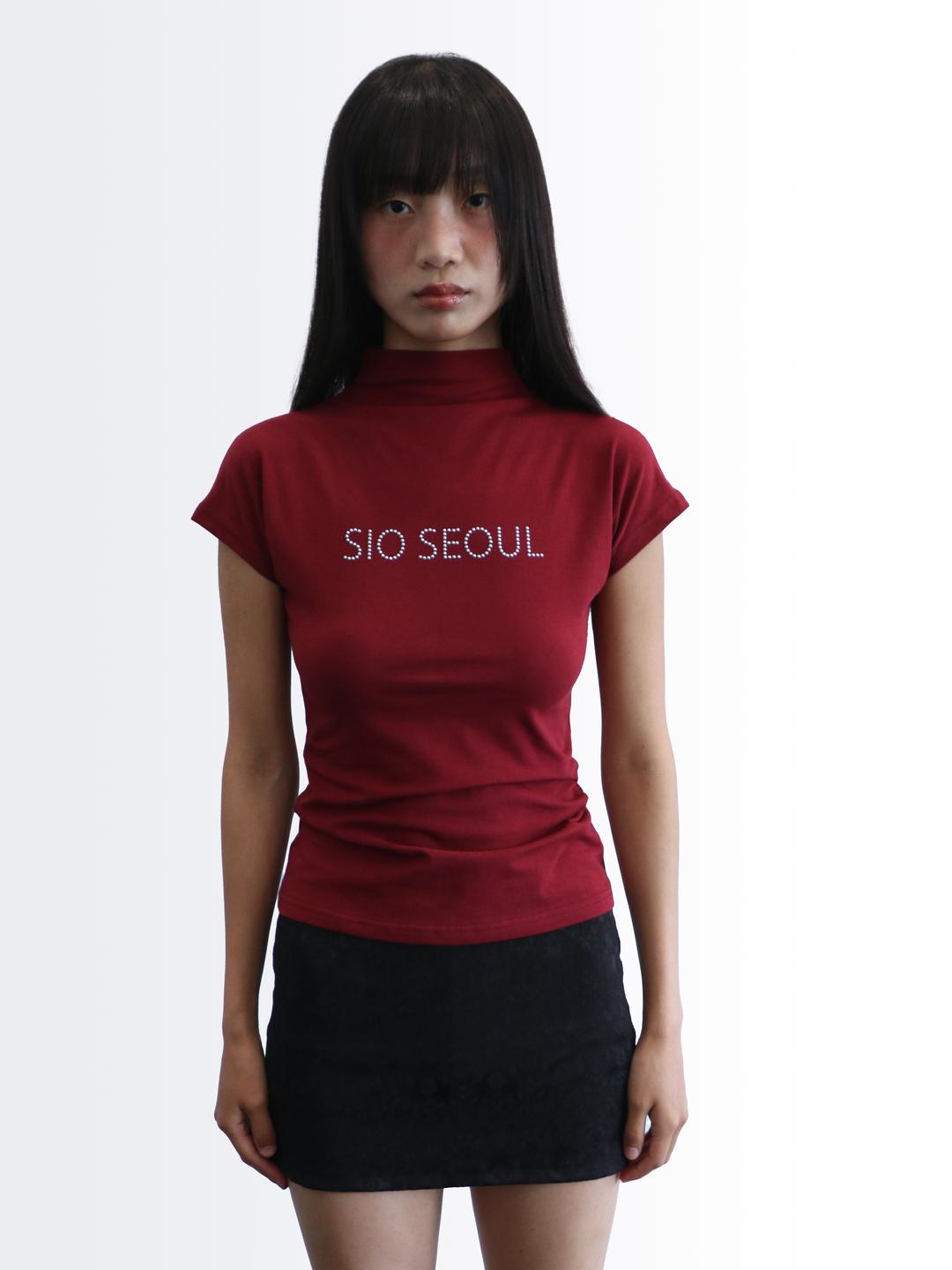 SIO SEOUL HALF NECK TOP [RED]