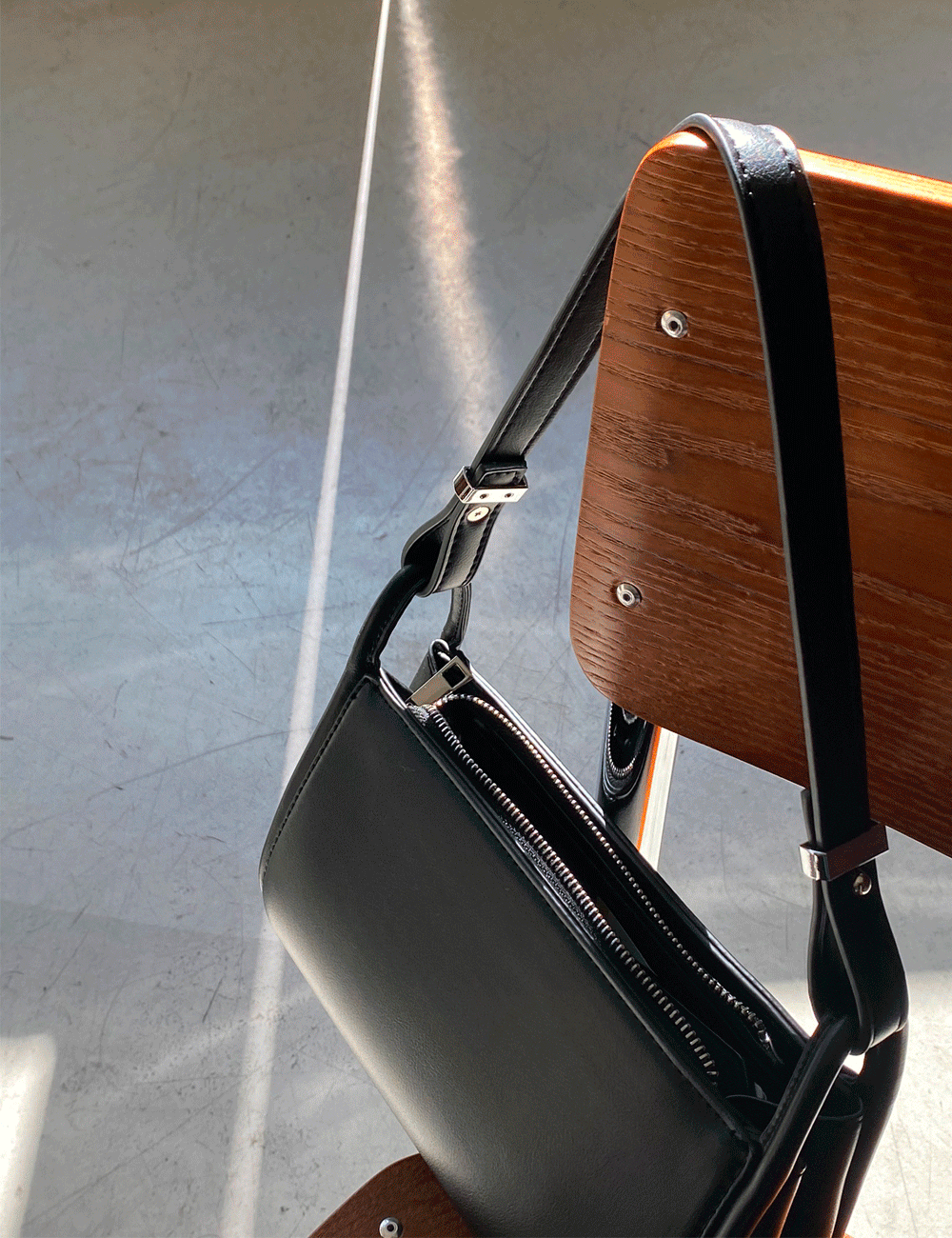 Retro classic shoulder bag