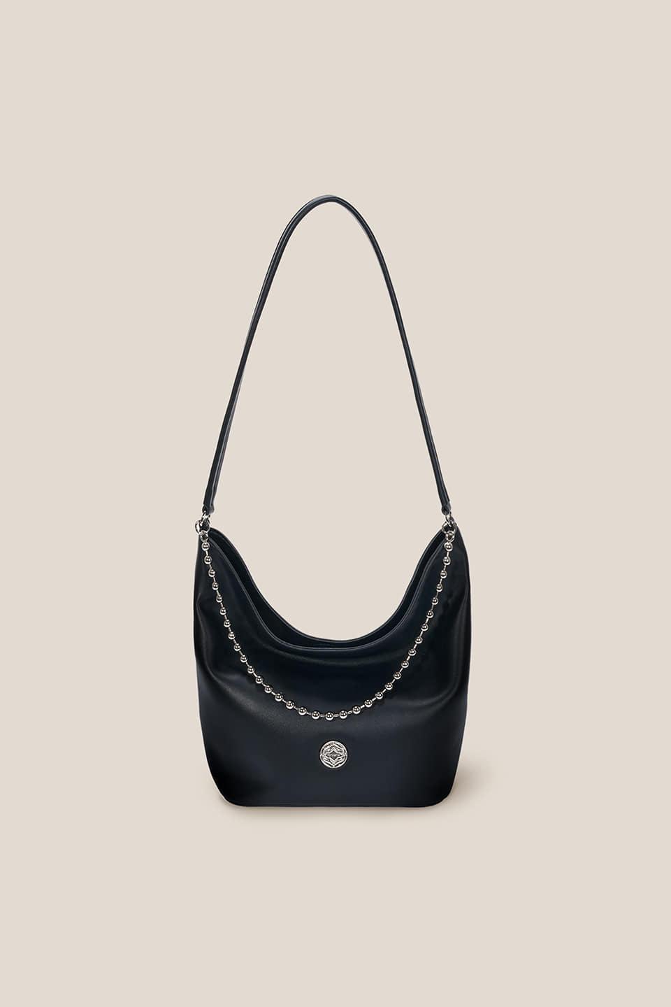 볼 체인 버킷백_블랙