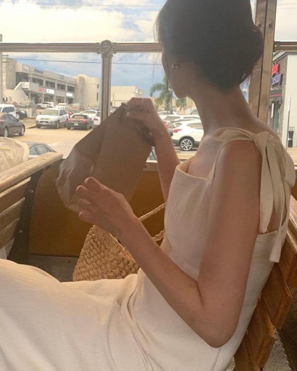 쭈그리 주름 어깨 리본 뷔스티에 롱원피스