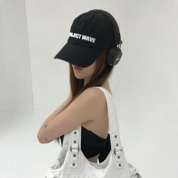 round pocket two way shoulder bag