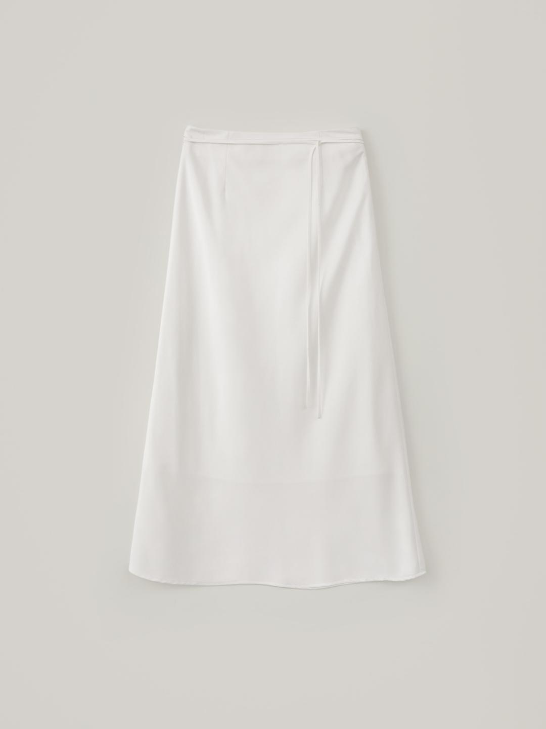 Minimal Maxi Skirt - White