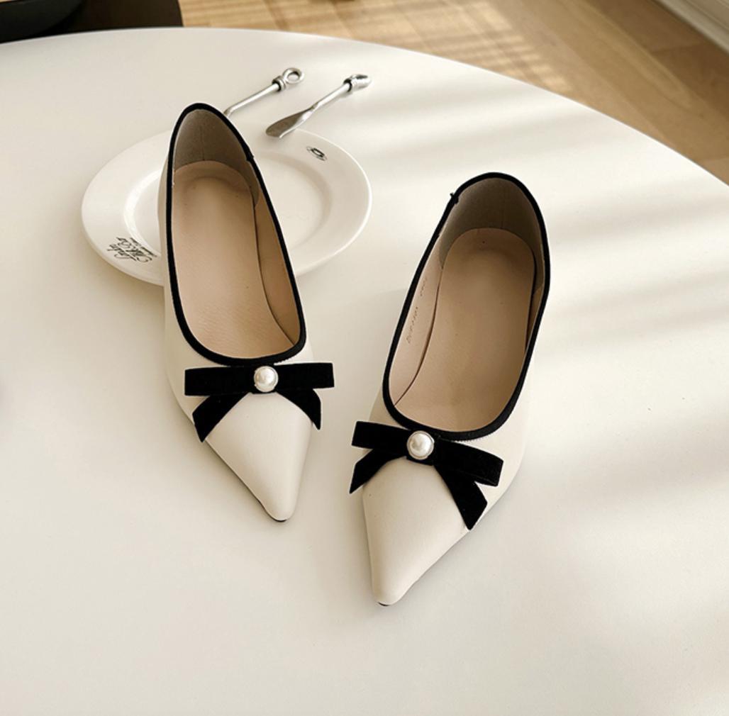 단아한 진주리본 포인트 하객룩 페미닌 스틸레토 플랫슈즈 4color