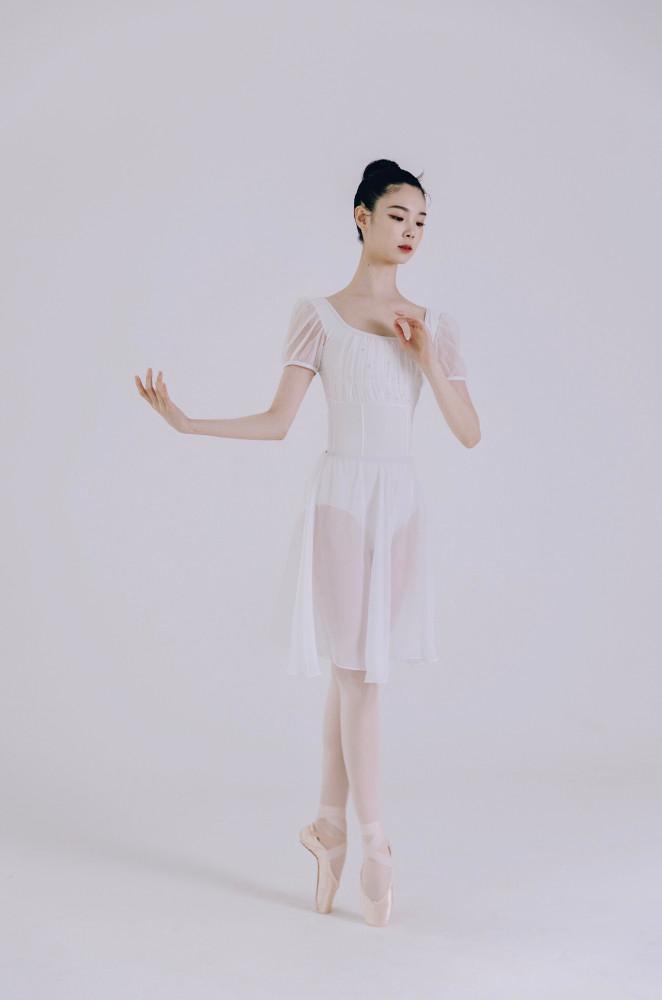 [레오타드] Daphne (White) 오드온튜튜 성인발레복