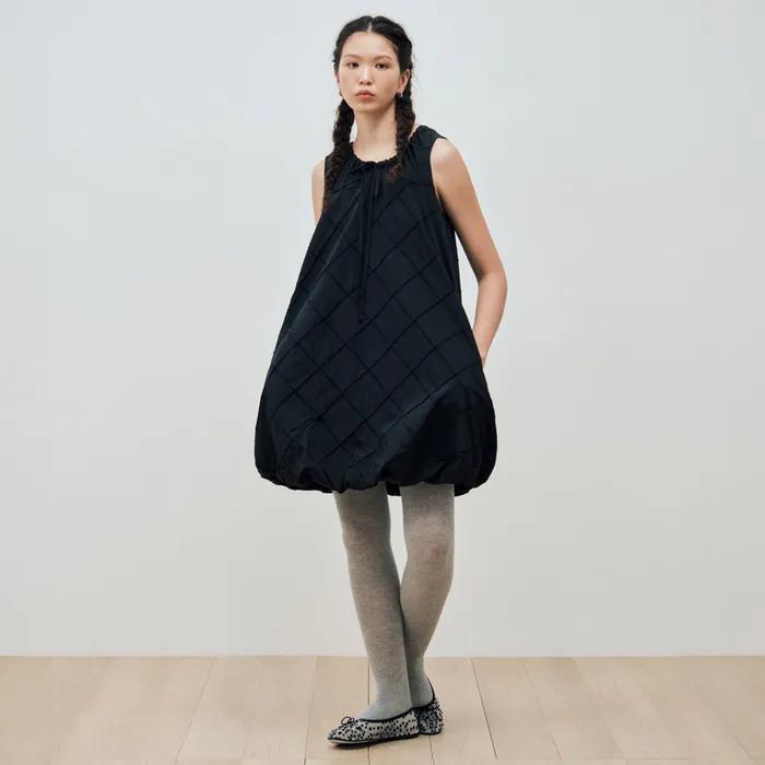 NECK SHIRRED BALLOON DRESS / BLACK