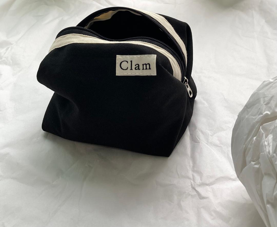 Clam round pouch _ Black
